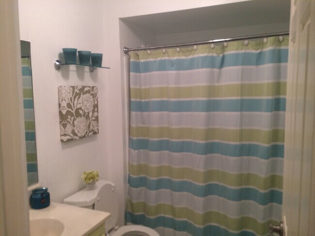 Foto del edificio - 5704 Olde Mill Ct