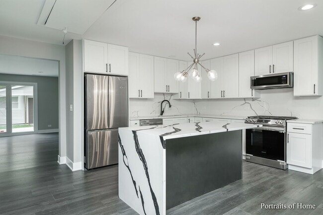 Foto del edificio - 1828 Idlewild Ln