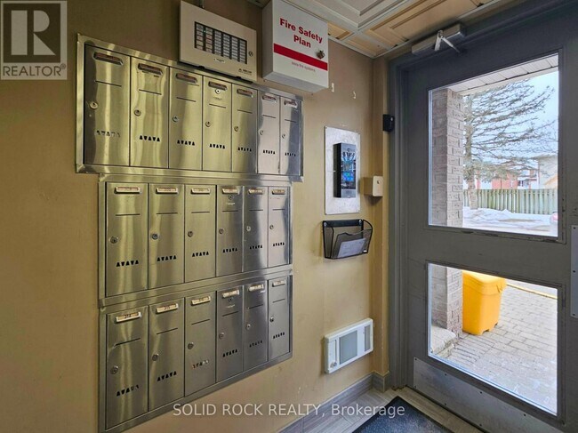 Photo du bâtiment - 820 Laurier Blvd