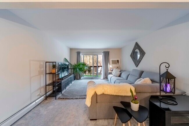 Foto del edificio - 200 Willow Ln