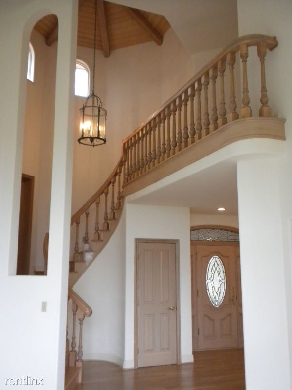 Building Photo - 3 br, 2.5 bath House - 4619 Sierra Madre Rd
