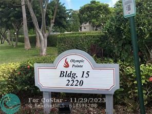 Foto del edificio - 2220 N Cypress Bend Dr