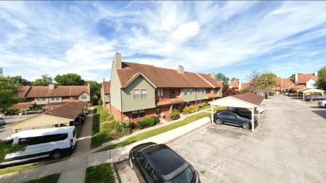 Building Photo - 3441 Laredo Dr