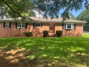 Building Photo - 15221 NC-73