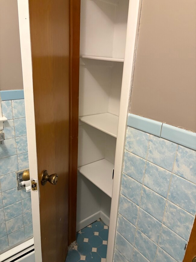 Building Photo - 31 W 51st St