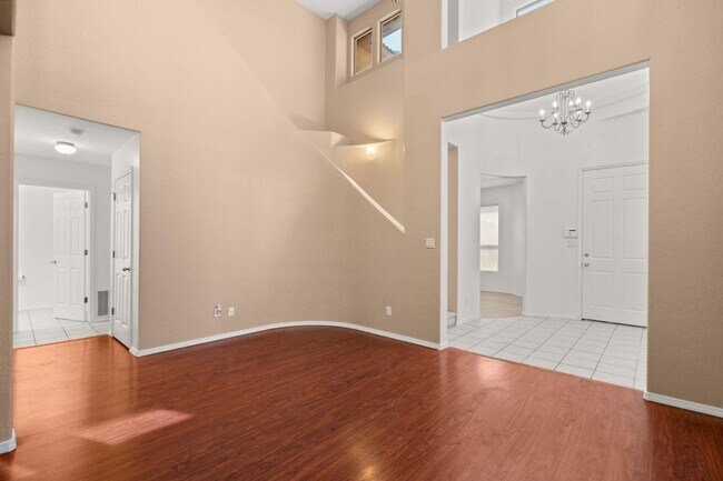 Foto del edificio - large happy 4+br home