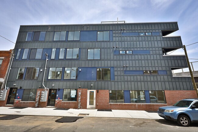 Foto del edificio - 801 Aramingo Ave