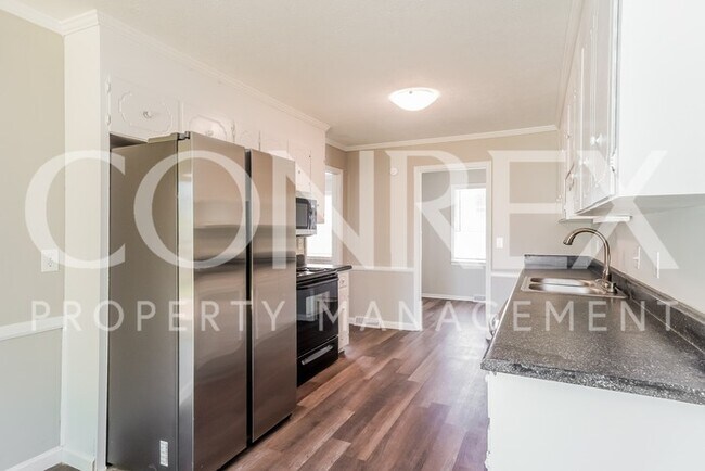 Building Photo - Beautiful 4 Bedroom Ranch