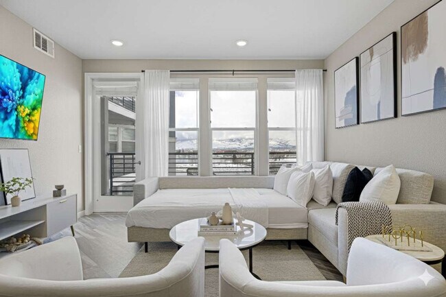 Foto del edificio - 375 Harbour Cove Dr