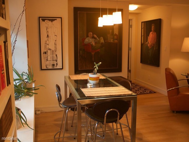 Building Photo - 1 br, 1 bath - 906 Nueces St