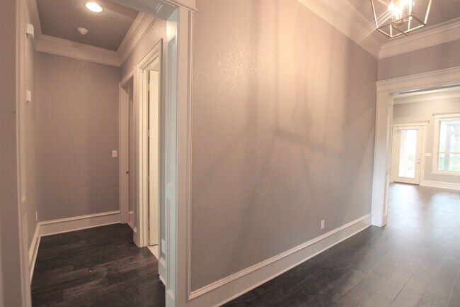 Foto del edificio - Gorgeous 3 bed 2 bath home in Hadley Court!