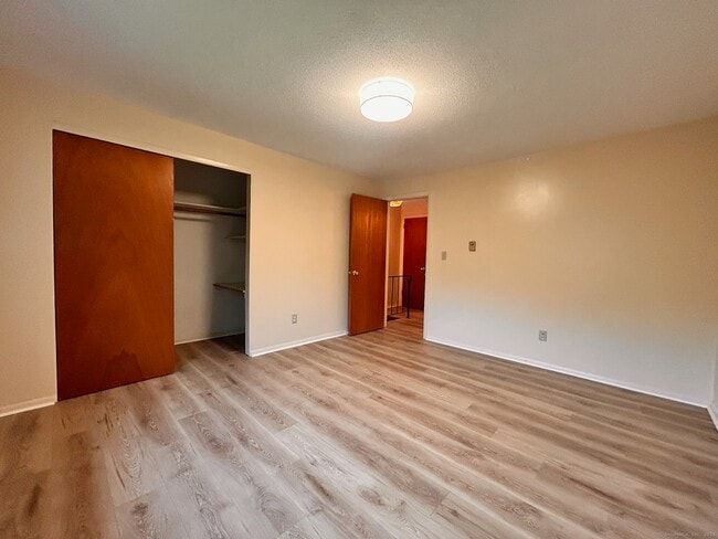 Foto del edificio - 213 Baxter Rd