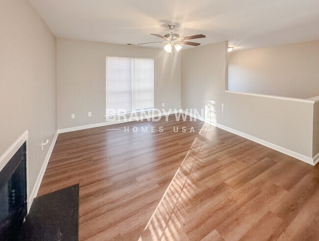 Foto del edificio - 425 Hannah Dr