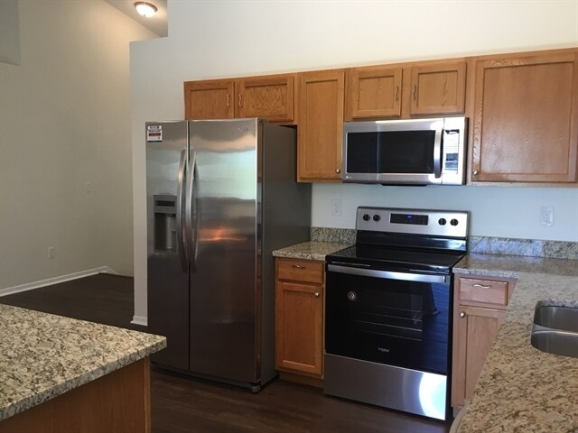 Foto del edificio - 632 Brevard Cir
