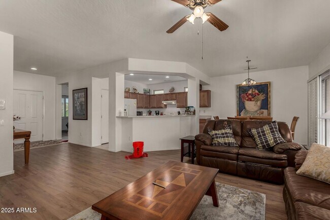 Building Photo - 15027 W Home Run Dr