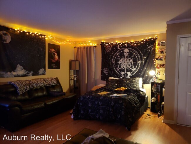 Foto del edificio - Studio, 1 bath House - 1064C Stonegate Drive