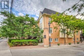 Building Photo - 208 Niagara St