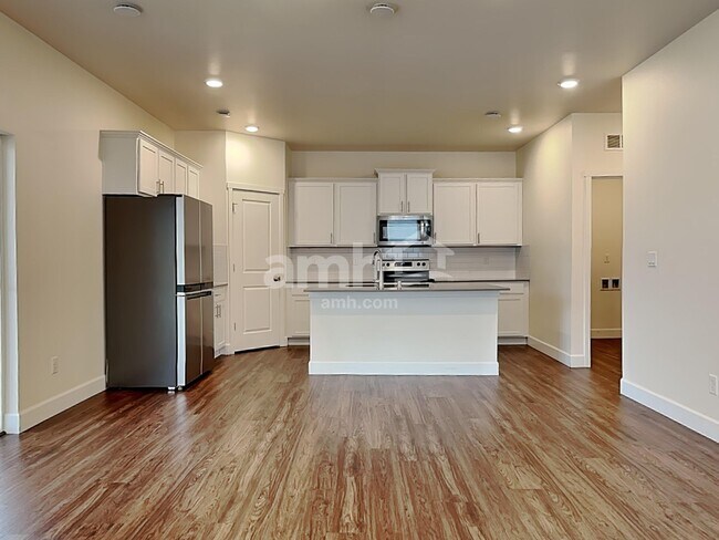 Foto del edificio - 4229 177th St E