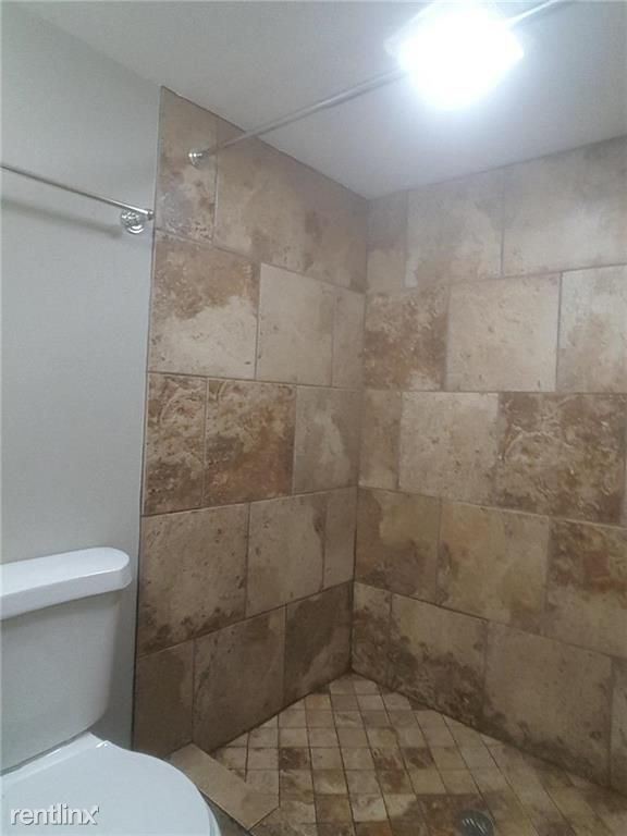 Foto del edificio - 3 br, 2 bath House - 5006 Skiles Ave
