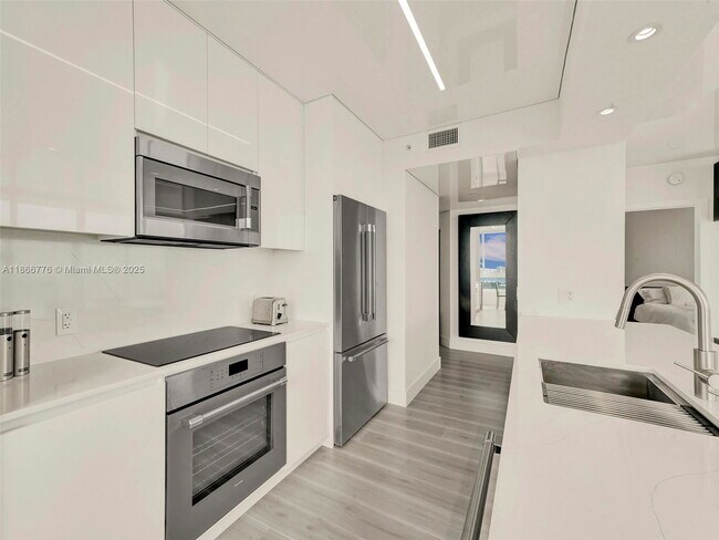 Photo - 6365 Collins Ave Apartment