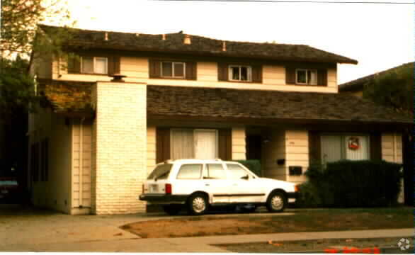 Primary Photo - 416 S Bernardo Ave