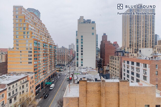 Foto del edificio - 244 W 72nd St