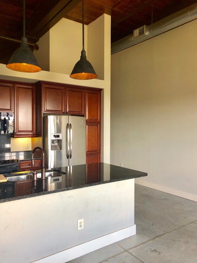 Cocina 416 - 1201 Front Ave