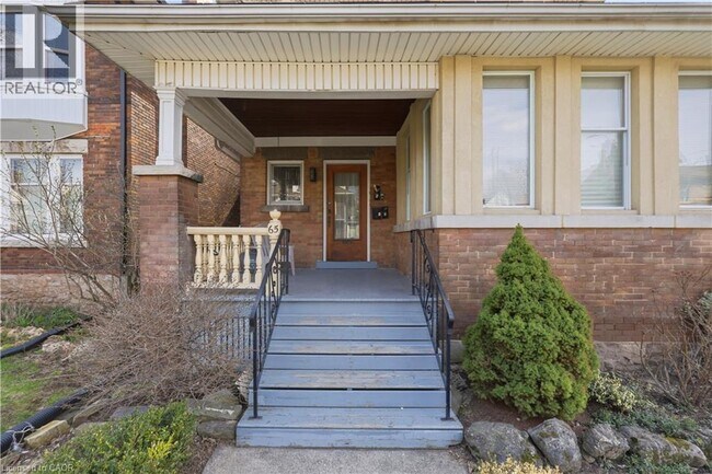 Photo du bâtiment - 65 Fairholt Rd S