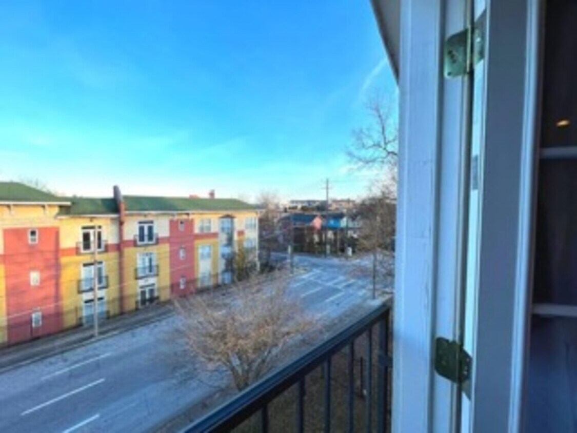 Primary Photo - 505 Pryor St SW