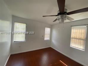 Foto del edificio - 425 NE 172nd St