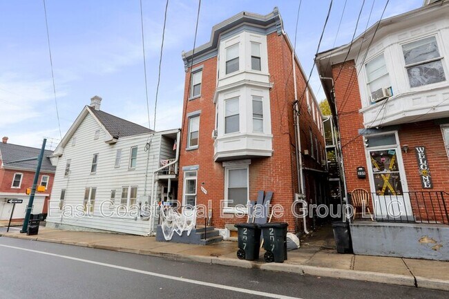 Foto del edificio - 207 N Mulberry St