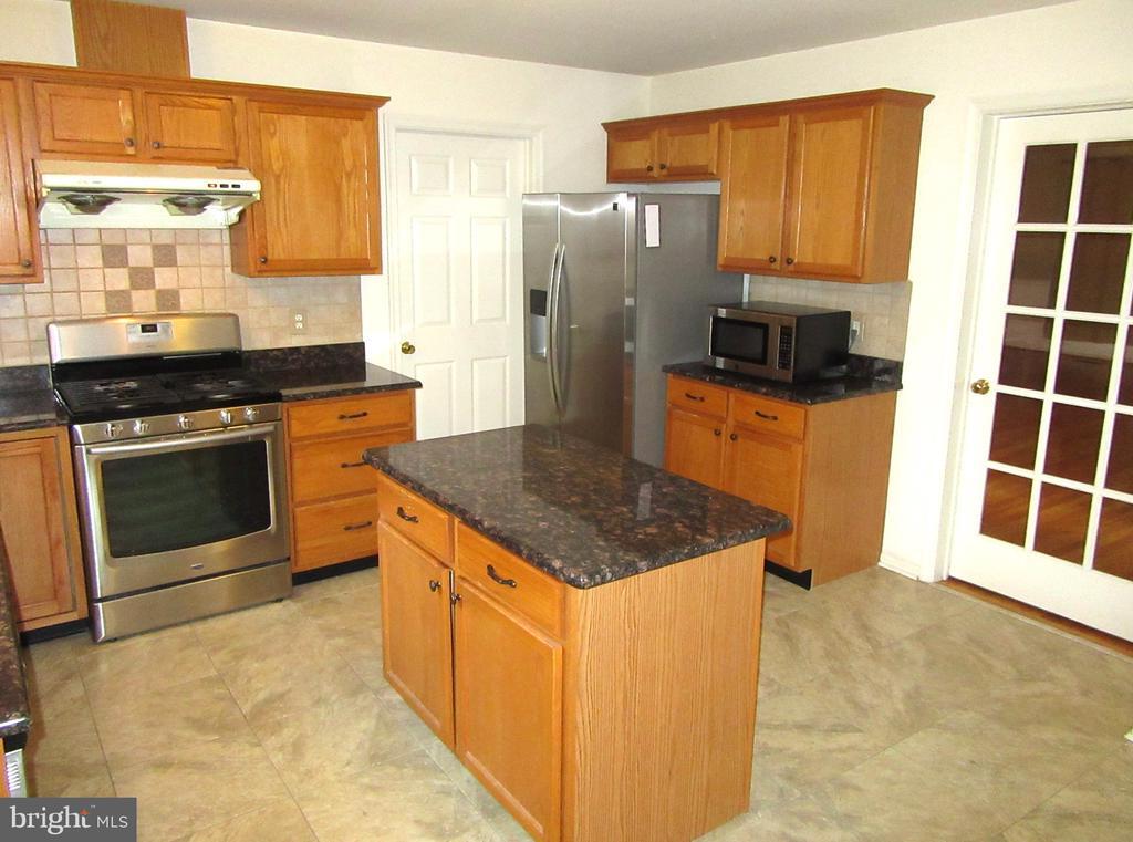 Primary Photo - 201 Longmeadow Dr