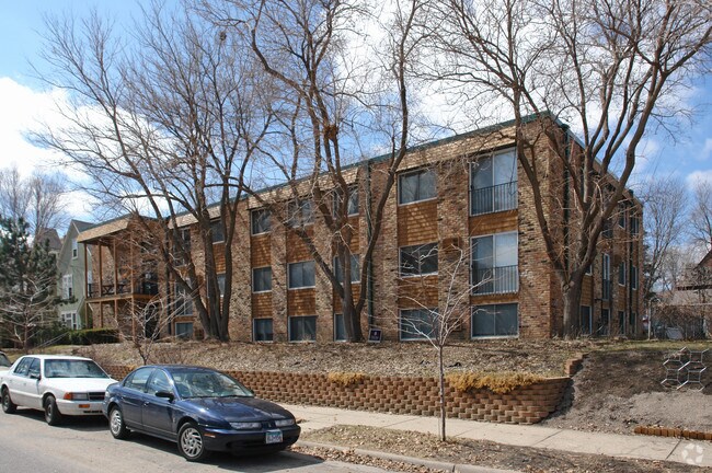 Building Photo - 2440 Harriet Ave S