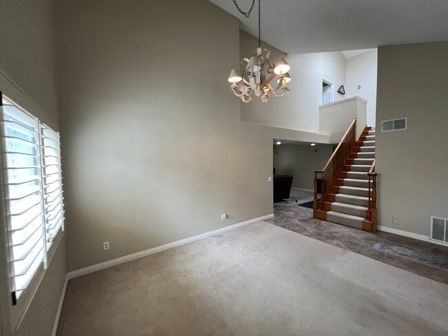 Building Photo - Great Family Home