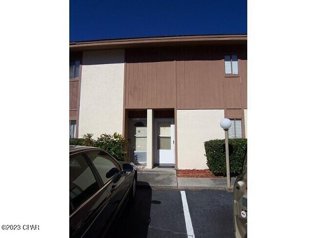 Building Photo - 6901 N Lagoon Dr