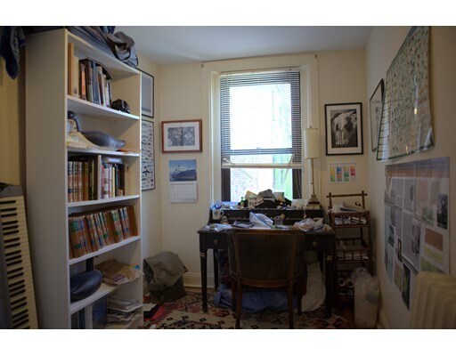 Building Photo - 35 Grove St