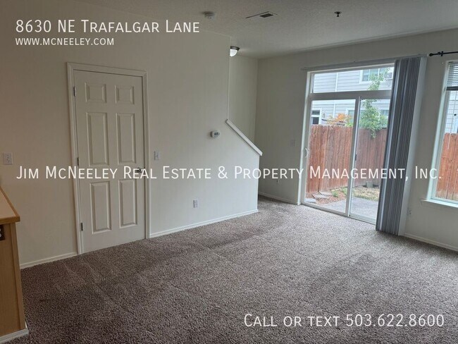 Foto del edificio - 8630 NE Trafalgar Ln