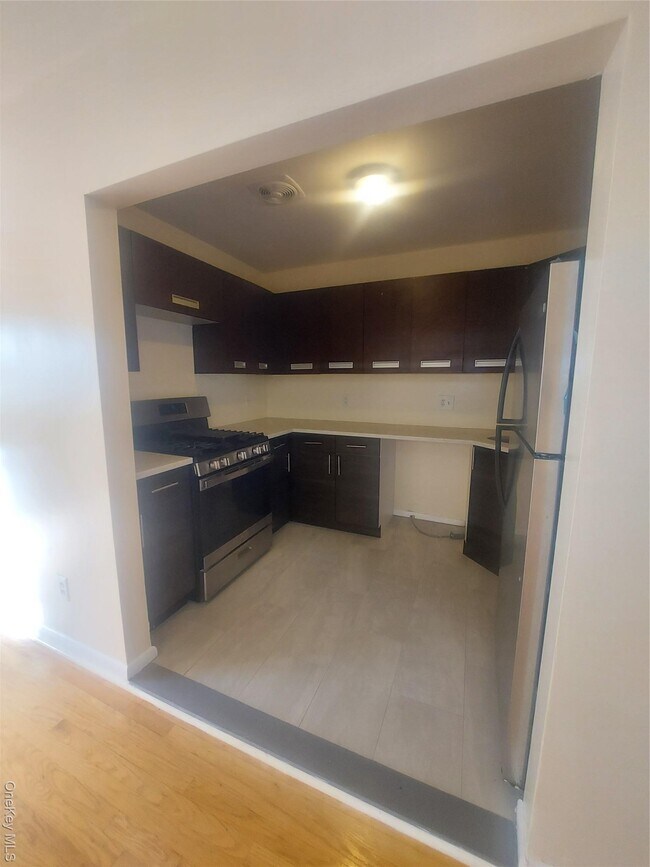 Foto del edificio - 1123 Schenectady Ave