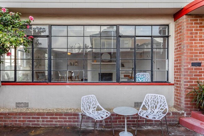 Foto del edificio - 701 Napa St