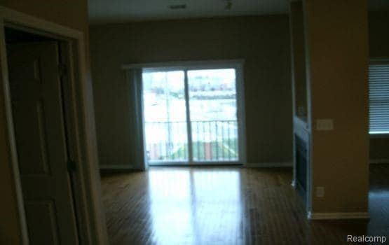 Foto del edificio - 579 N Pontiac Trail