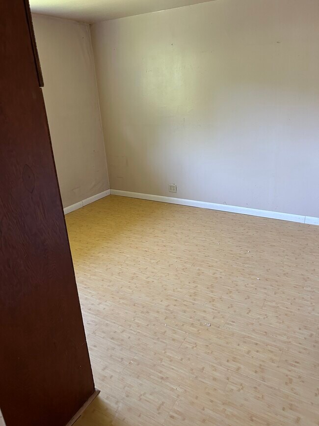 Foto del edificio - 886 N 30th St N