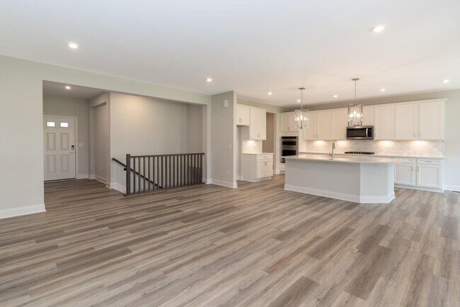 Foto del edificio - 5852 Stillwater Ln