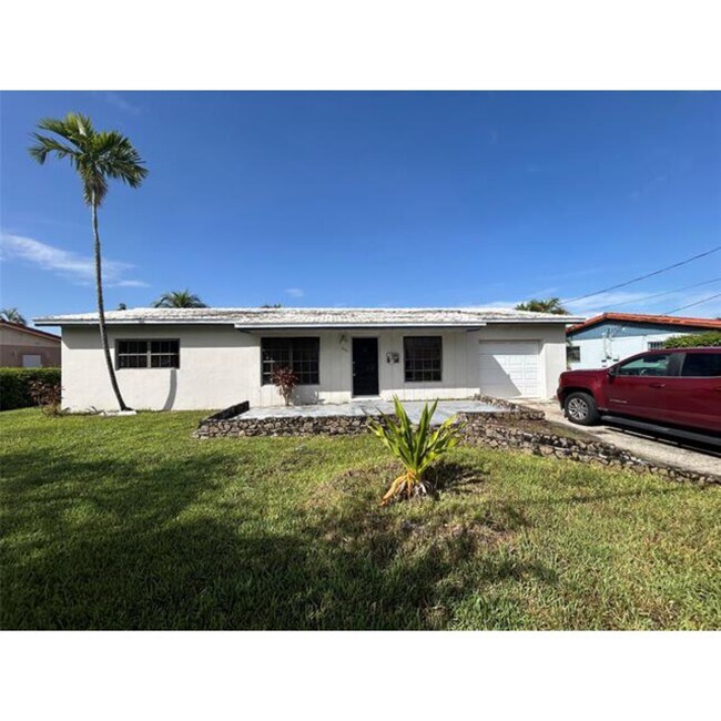 Foto del edificio - 2020 SW 127th Ct