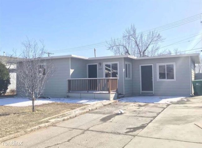 Building Photo - 4 br, 1 bath House - 1790 Castle Way