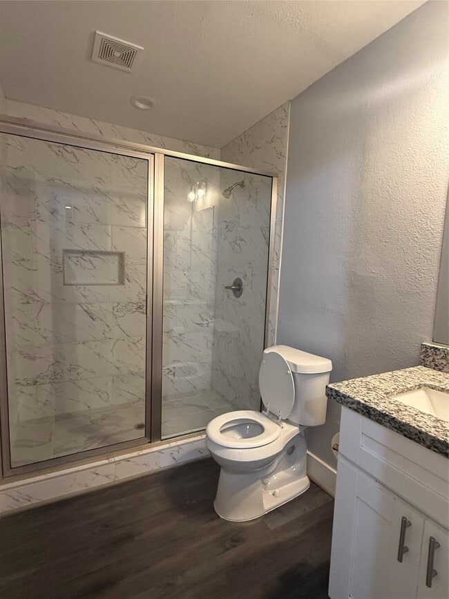 Foto del edificio - 6712 Eastwood St