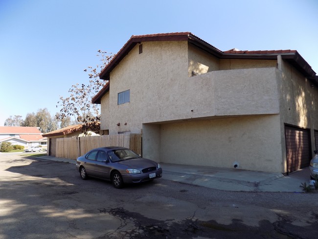 Building Photo - 4209 Parkwood Ct