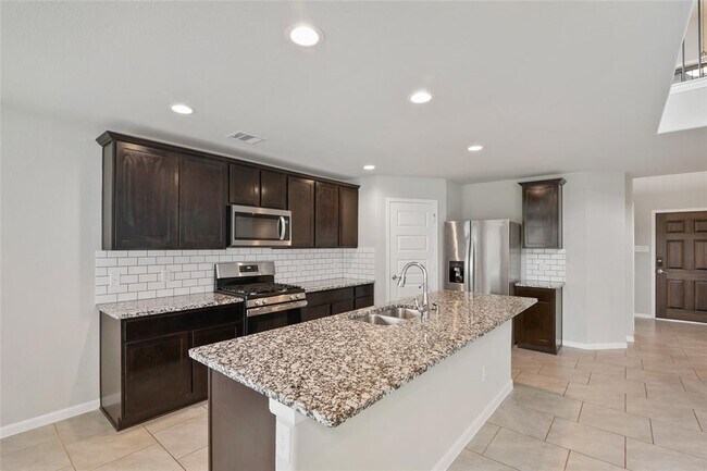 Building Photo - 5611 Cedar Cres Ct