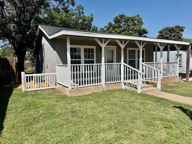 Foto del edificio - Adorable, Updated 2/1 in Arnett Benson wit...