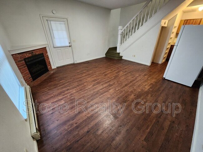 Building Photo - 508 Gould St