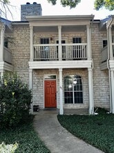 Building Photo - 641 W 31st 1/2 St